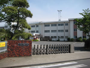 菖蒲小学校の校舎