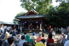 写真：鷲宮神社神楽殿