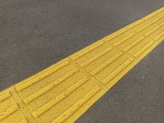 写真:誘導ブロック