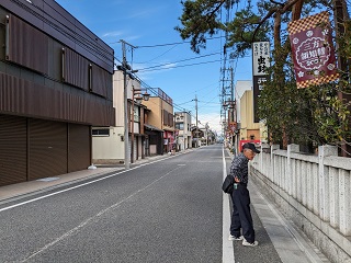 写真：八幡通りの様子2