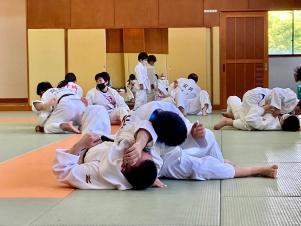 写真:寝技の練習