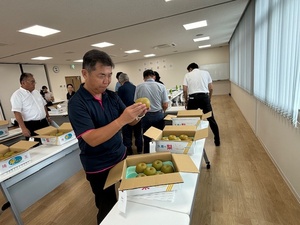 写真：梨の果実審査会2