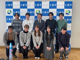 写真:若い世代との座談会
