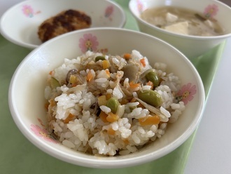 写真：給食2