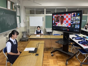 写真:鷲宮東中学校での実施風景3