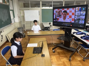 写真:鷲宮東中学校での実施風景4