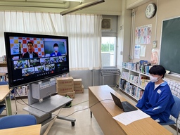 写真：栗橋東中学校での実施風景2