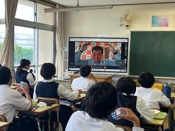 写真：久喜南中学校での実施風景3