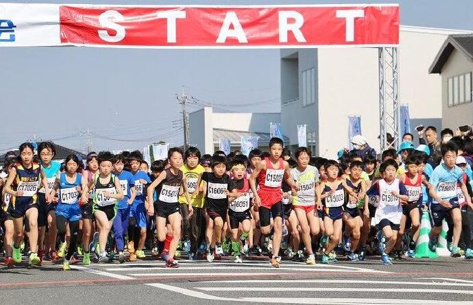 写真：フルマラソン大会の様子