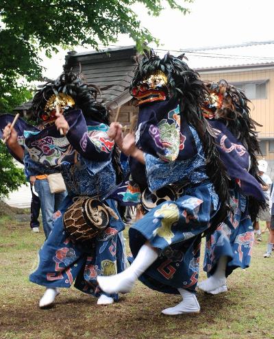写真:西大輪の獅子舞