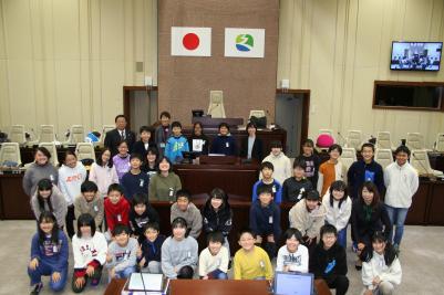 写真：江面小学校集合写真