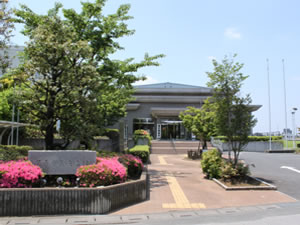 写真：公文書館外観