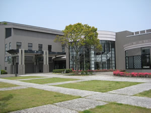 写真：栗橋文化会館図書室
