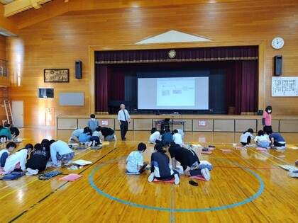 写真:授業の様子1(栗橋西小学校)