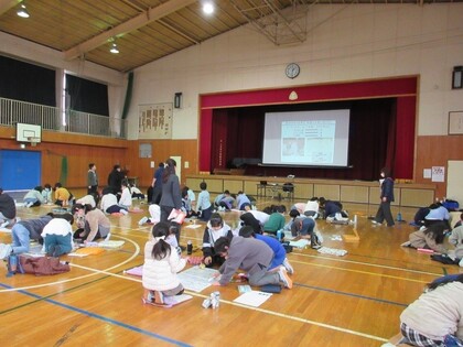 写真:授業の様子2(久喜東小学校)