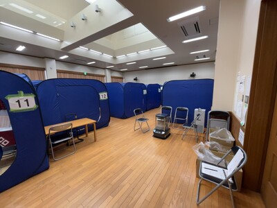 写真：避難者テントの様子