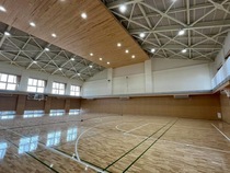 屋内運動場の写真