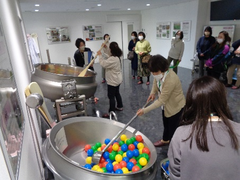 写真：学校給食センター見学の様子3