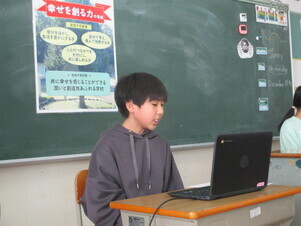 写真：栢間小学校での実施風景2