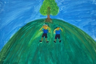 「山でのんびり昼寝・平和」の画像