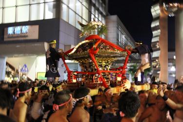 写真　八坂神社の神輿