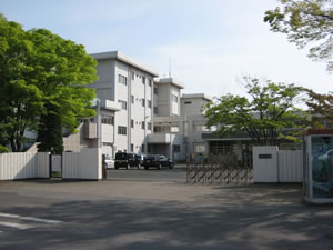 菖蒲中学校の校舎