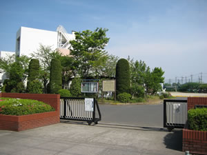 菖蒲東小学校の校舎